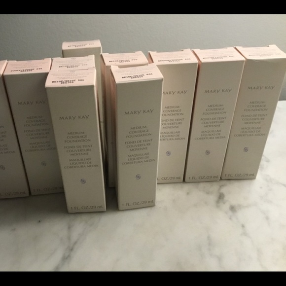 Bronze 708, Medium Coverage Foundation, Normal To Oily Skin, NIB - Picture 2 of 3